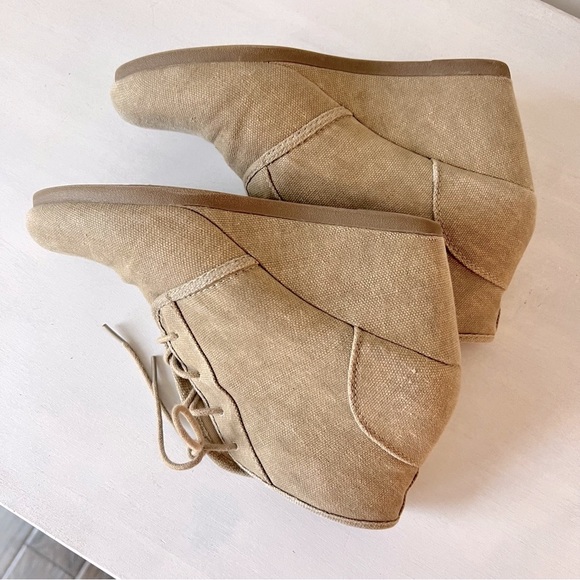 American Eagle Canvas Wedge Lace Up Bootie - Picture 5 of 6